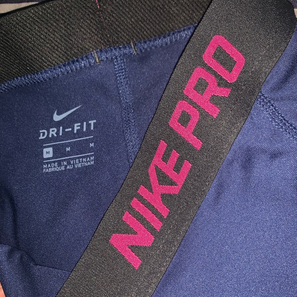 Nike Pro Capri - image 1